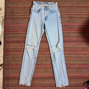 VTG GAP EASY FIT HEAVILY DISTRESSED RIPPED JEANS